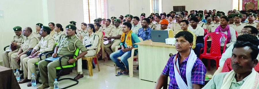 खाली जमीन पर वाणिजियक पौधरोपण  कर आय संवृद्धि करने पर बल
