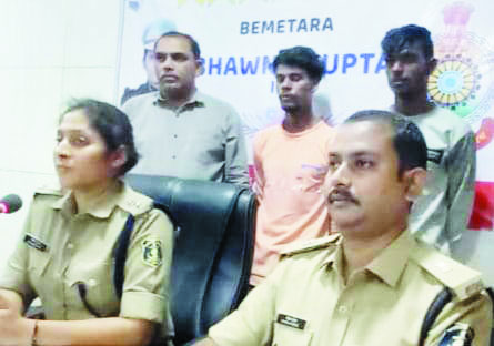 ड्राईवरों के पर्स व मोबाइल चोरी करने वाले गिरफ्तार ड्राईवरों के पर्स व मोबाइल चोरी करने वाले गिरफ्तार