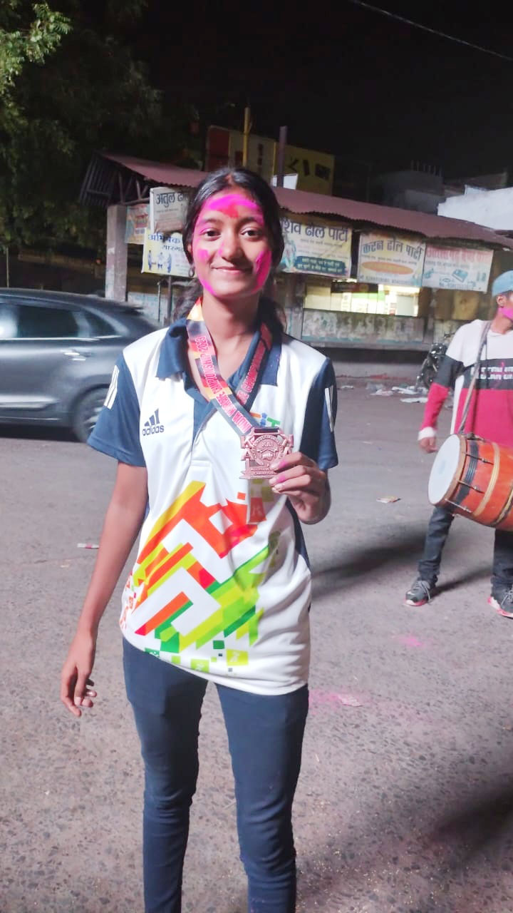  सोनिया ने नेशनल कराते में जीता कांस्य पदक