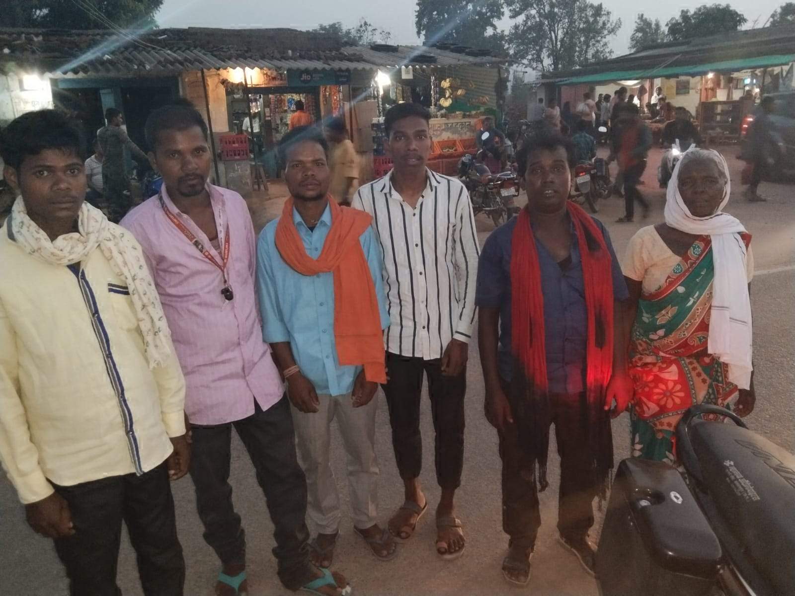 पीएम आवास का पैसा निकालने एवं मजदूरी भुगतान नहीं करने के आरोप