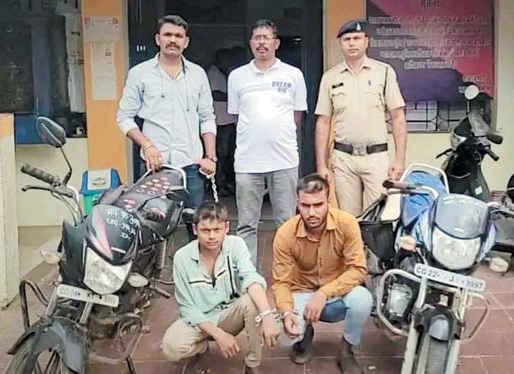 बाइक लूट, 3 आरोपी गिरफ्तार