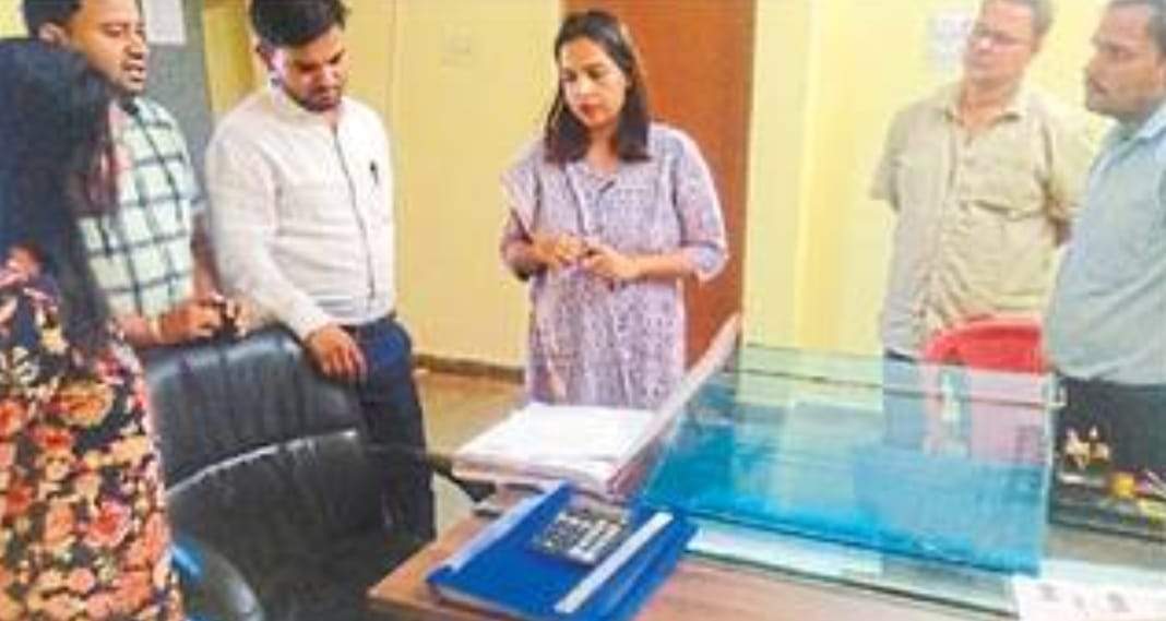 एसडीएम के किया उप पंजीयक कार्यालय का निरीक्षण, व्यवस्था दुरुस्त करने निर्देश 