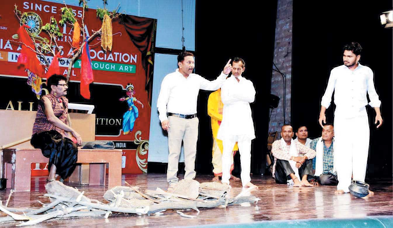 राष्ट्रीय नाट्य महोत्सव शिमला में शाश्वत उत्सर्ग थिएटर ने जीते तीन राष्ट्रीय पुरस्कार