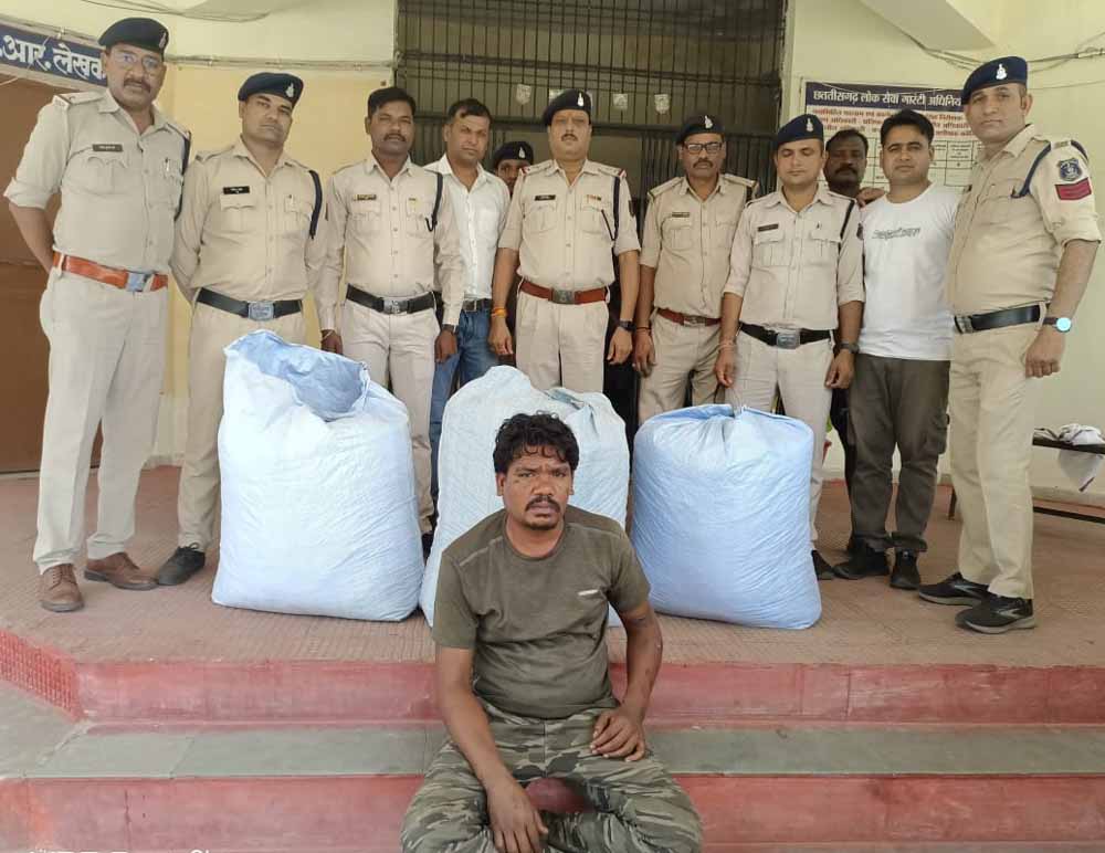 स्कॉर्पियो से एक क्विंटल से अधिक गांजा जब्त, एक बंदी, एक फरार