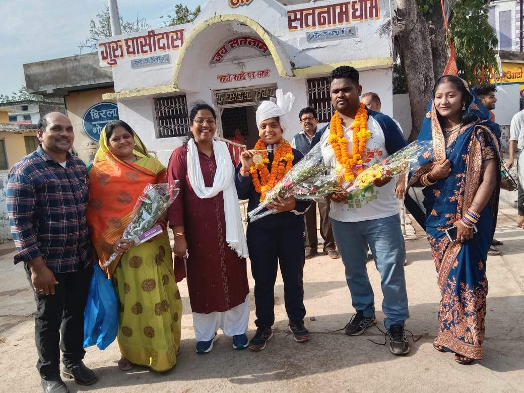 वेटलिफ्टर खिलाड़ी एकता ने जीता स्वर्ण पदक वेटलिफ्टर खिलाड़ी एकता ने जीता स्वर्ण पदक