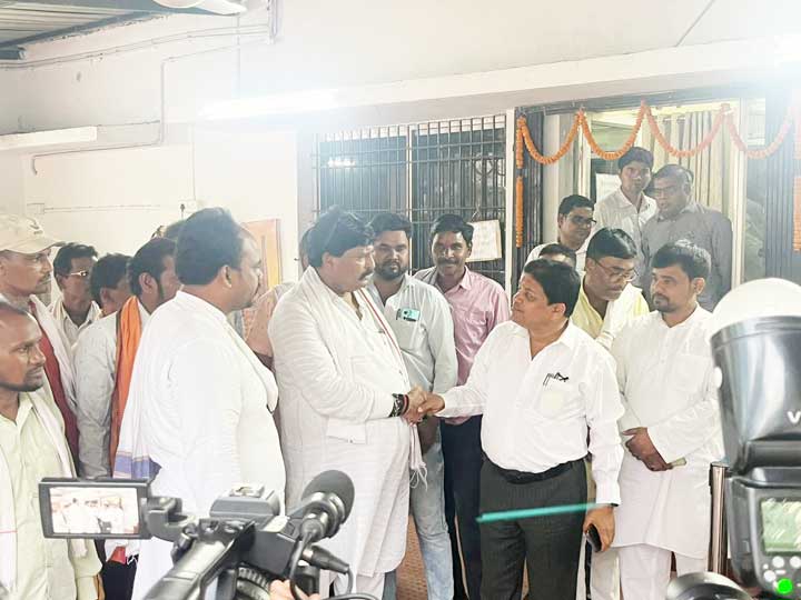 इंटक के राष्ट्रीय अध्यक्ष मिले मंत्री डहरिया से