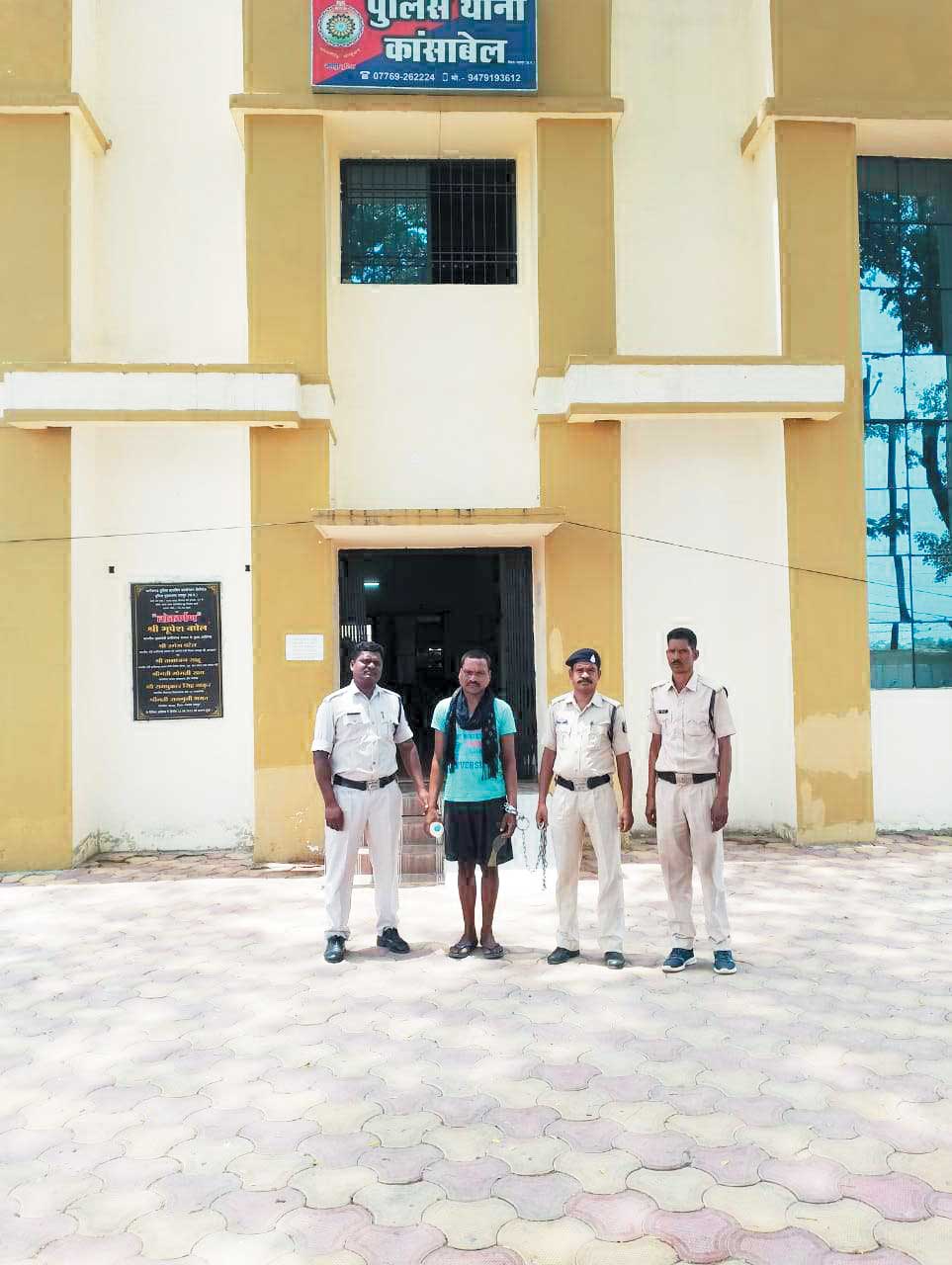 शराब के लिए मां से मांगे रुपए, नहीं देने पर हत्या