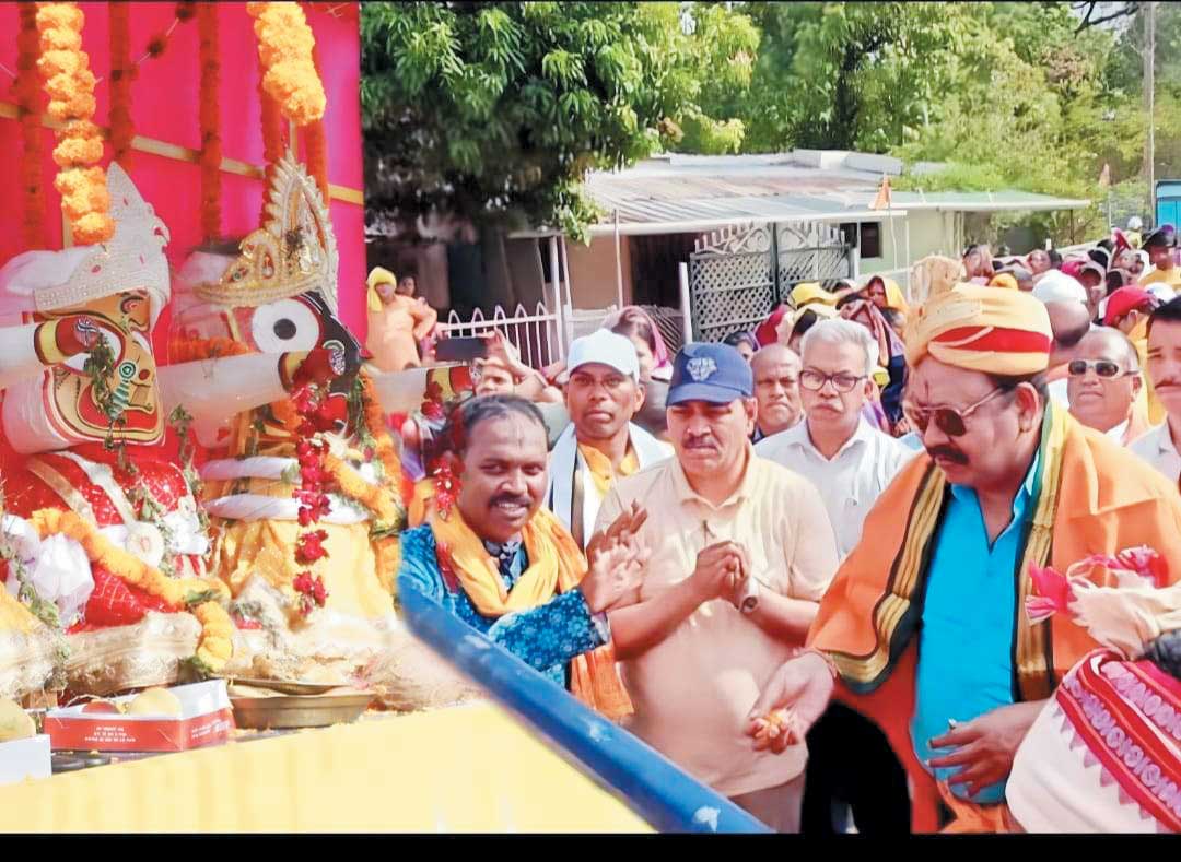 भगवान जगन्नाथ की निकाली रथयात्रा