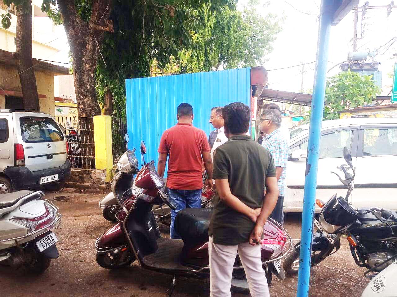 अतिक्रमणकारियों को नोटिस अतिक्रमणकारियों को नोटिस