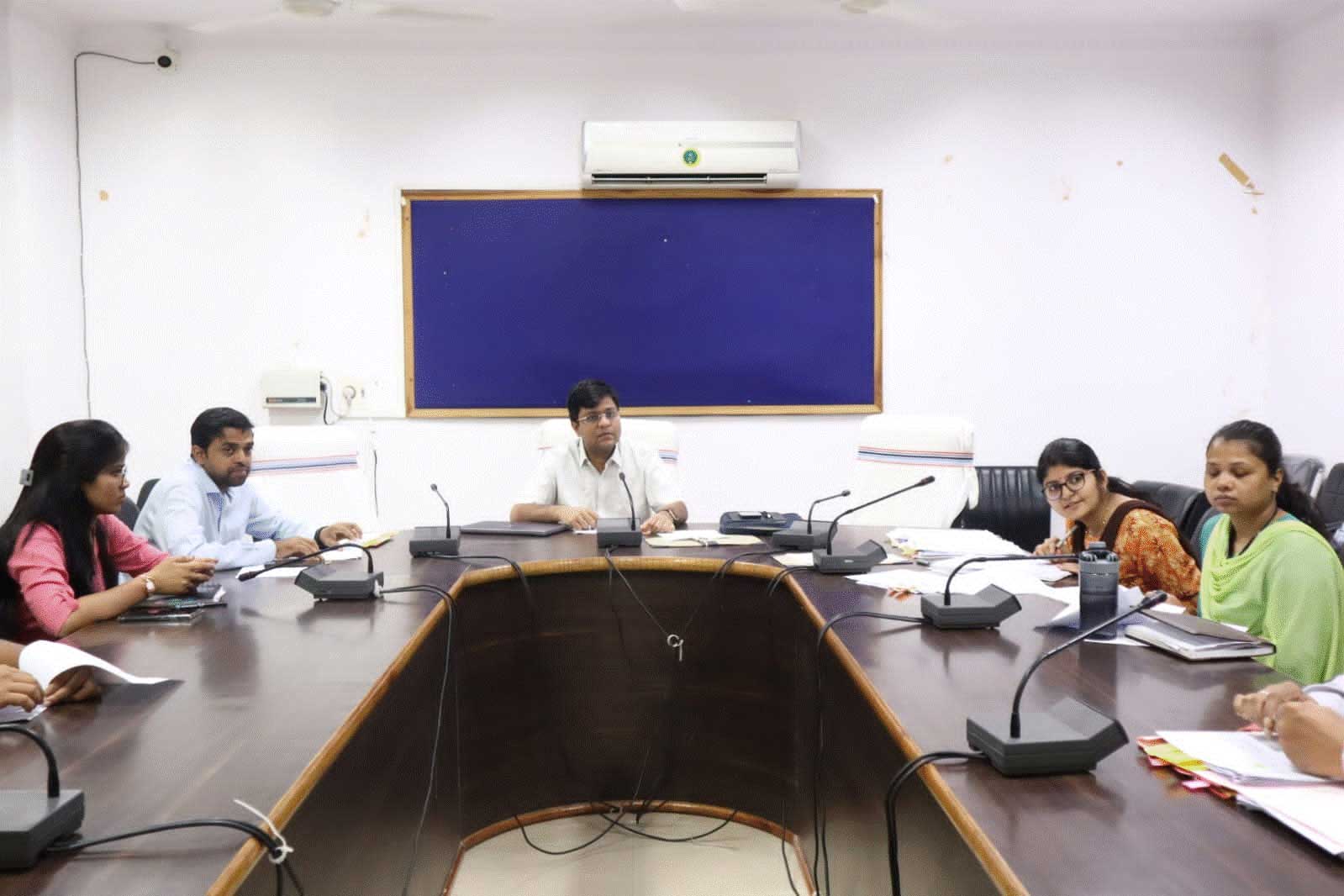 सीएम के घोषणाओं को संबंधित विभाग को समय में पूर्ण करने निर्देश