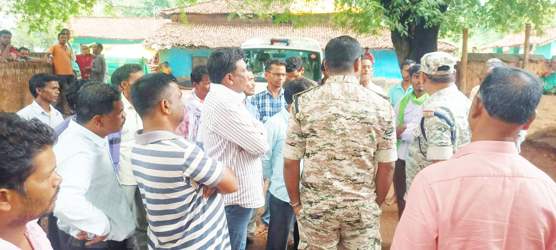 धर्मांतरित युवक के शव दफनाने को लेकर विवाद