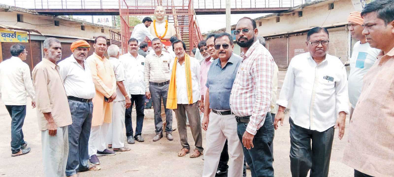 श्यामा प्रसाद मुखर्जी की पुण्यतिथि पर दी श्रद्धांजलि