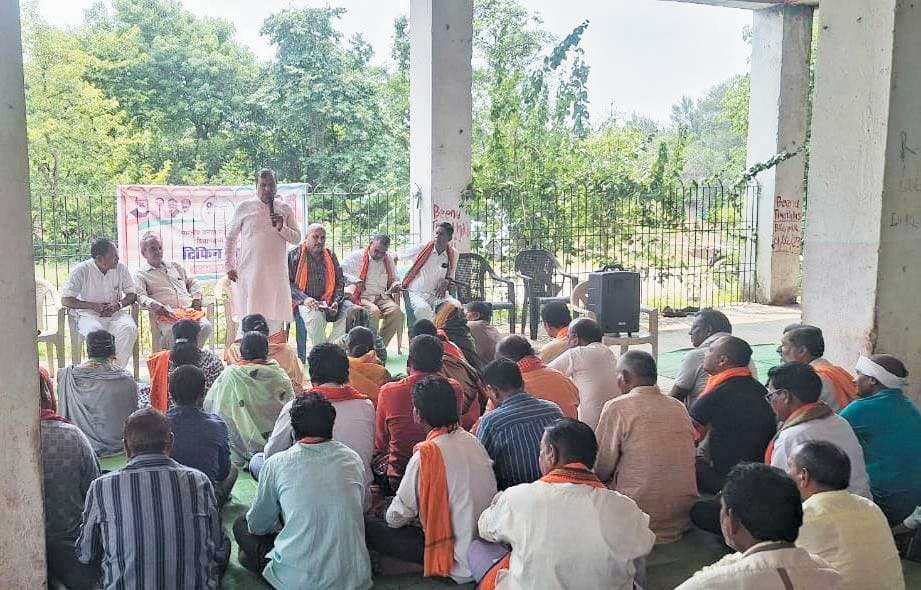 भाजपा की टिफिन बैठक में गिनाईं केंद्र सरकार की नौ साल की उपलब्धियां