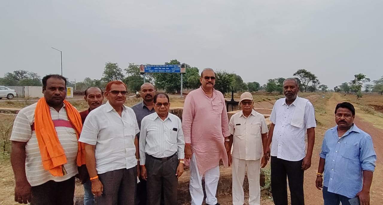 मुख्यमंत्री ने गुंडरदेही क्षेत्र के किसानों  के साथ किया छल-अभिषेक शुक्ला