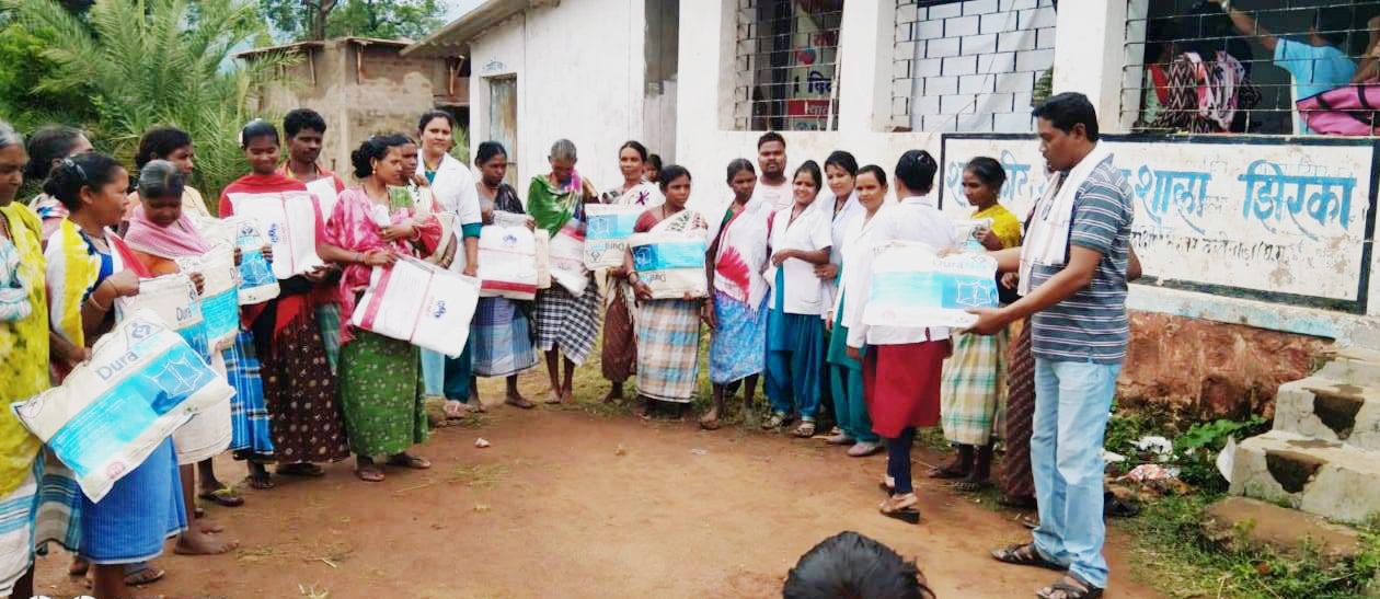 झिरका में सैकड़ों रोगियों का उपचार