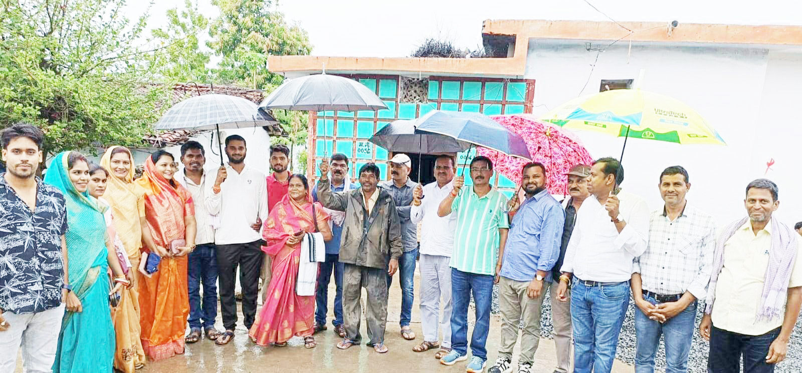 पंचायत चुनाव में दोपहर एक बजे तक  76 फीसदी मतदान, नतीजे 30 को