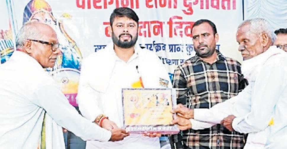 शौर्य, पराक्रम और नारी शक्ति की प्रतीक है रानी दुर्गावती-छाबड़ा