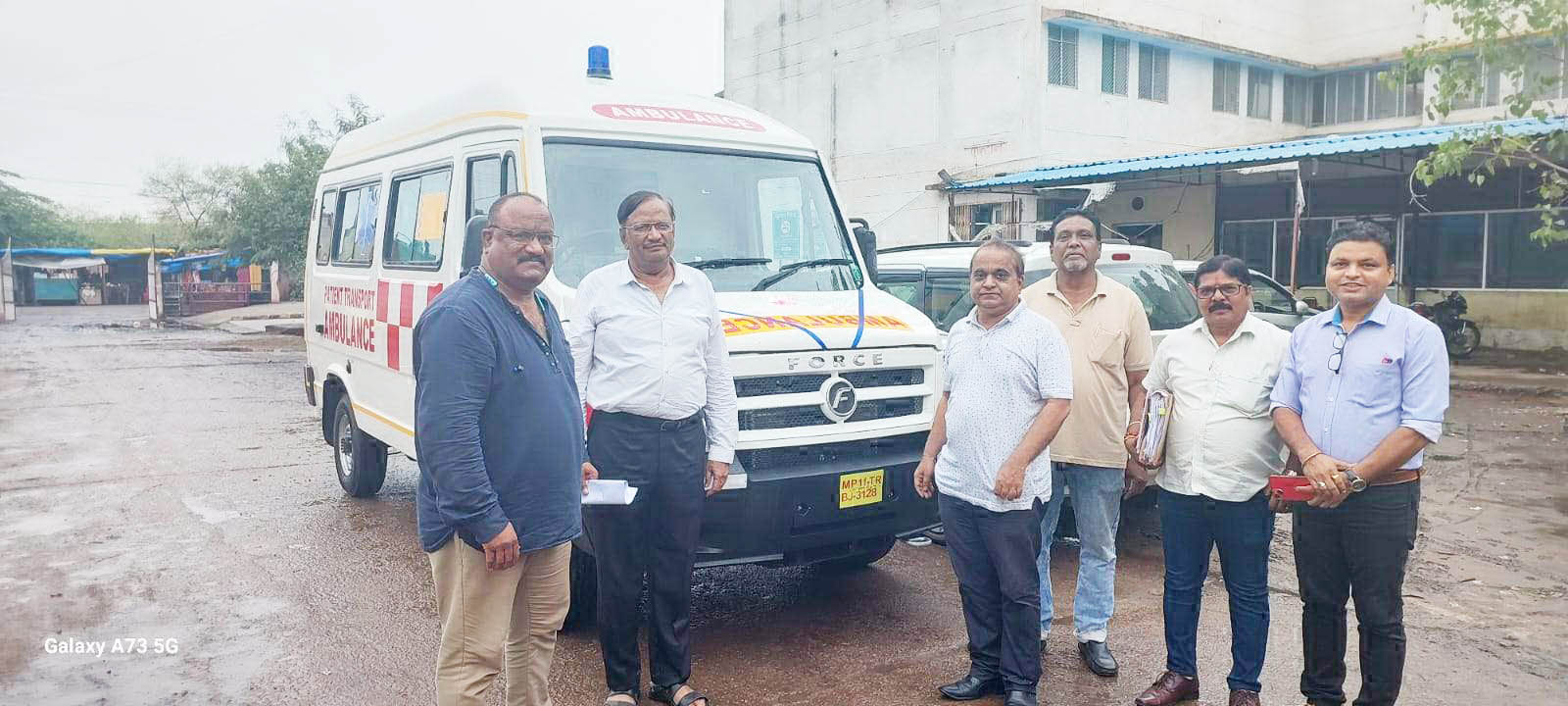 वनांचल के मरीजों को मिलेगी एसीयुक्त एम्बुलेंस की सुविधा वनांचल के मरीजों को मिलेगी एसीयुक्त एम्बुलेंस की सुविधा