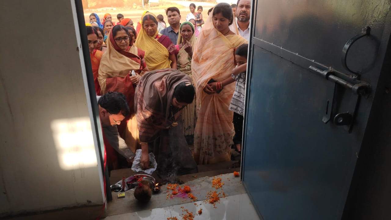 गांव के विकास के लिए सभी लोग एक साथ मिलकर करें काम - रंजना