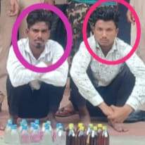 शराब के साथ  3 गिरफ्तार