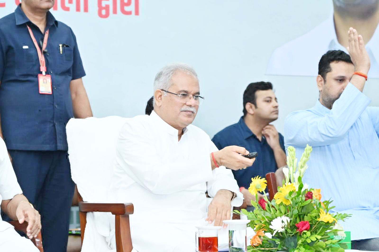  पीएम आवास योजना के हितग्राहियों  को सवा 3 करोड़ ऑनलाइन जारी