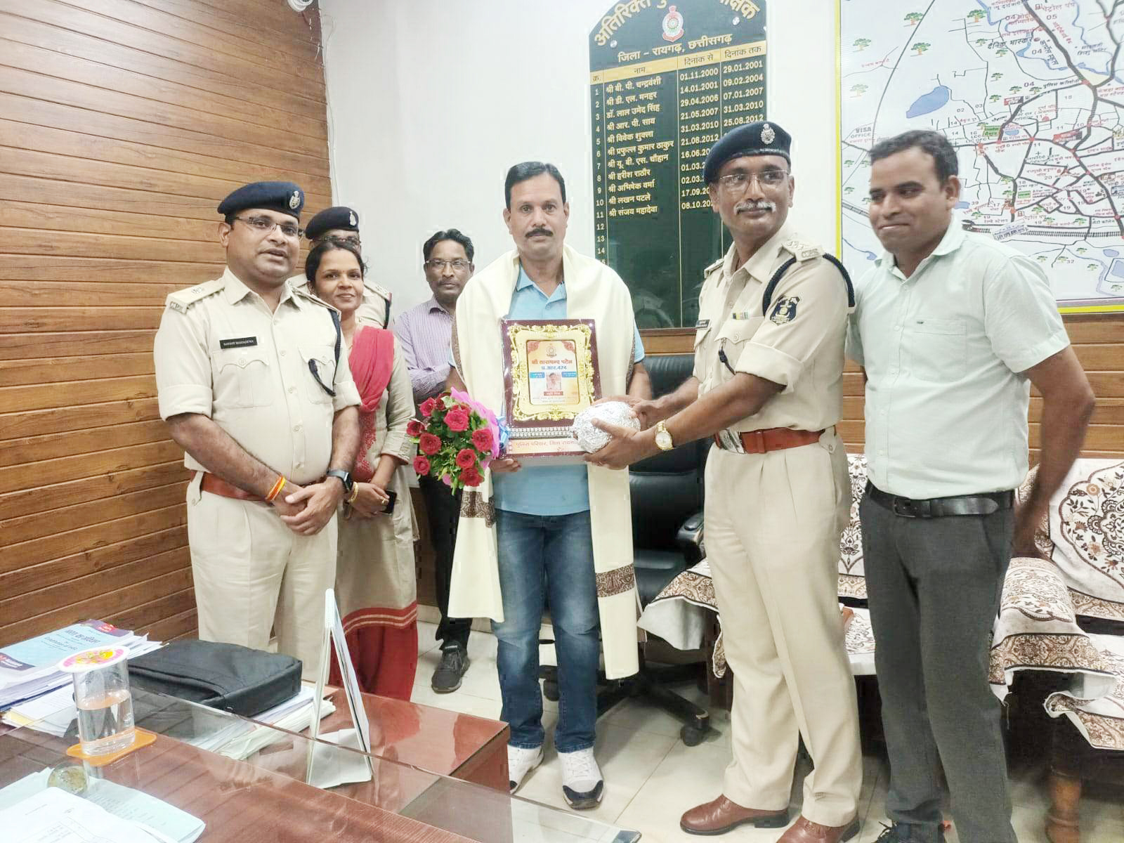 6 पुलिसकर्मी हुए सेवानिवृत्त,  विदाई