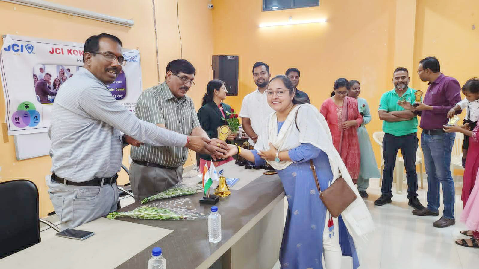 जेसीआई ने डॉक्टरों का किया सम्मान जेसीआई ने डॉक्टरों का किया सम्मान