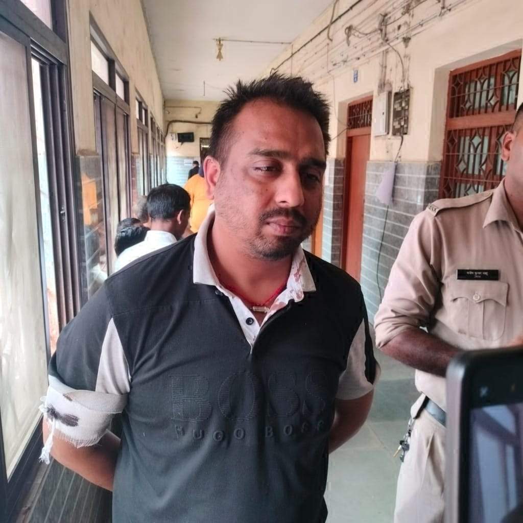 13 करोड़ गबन कर विदेश भागने से पहले चावल का कमीशन एजेंट गिरफ्तार