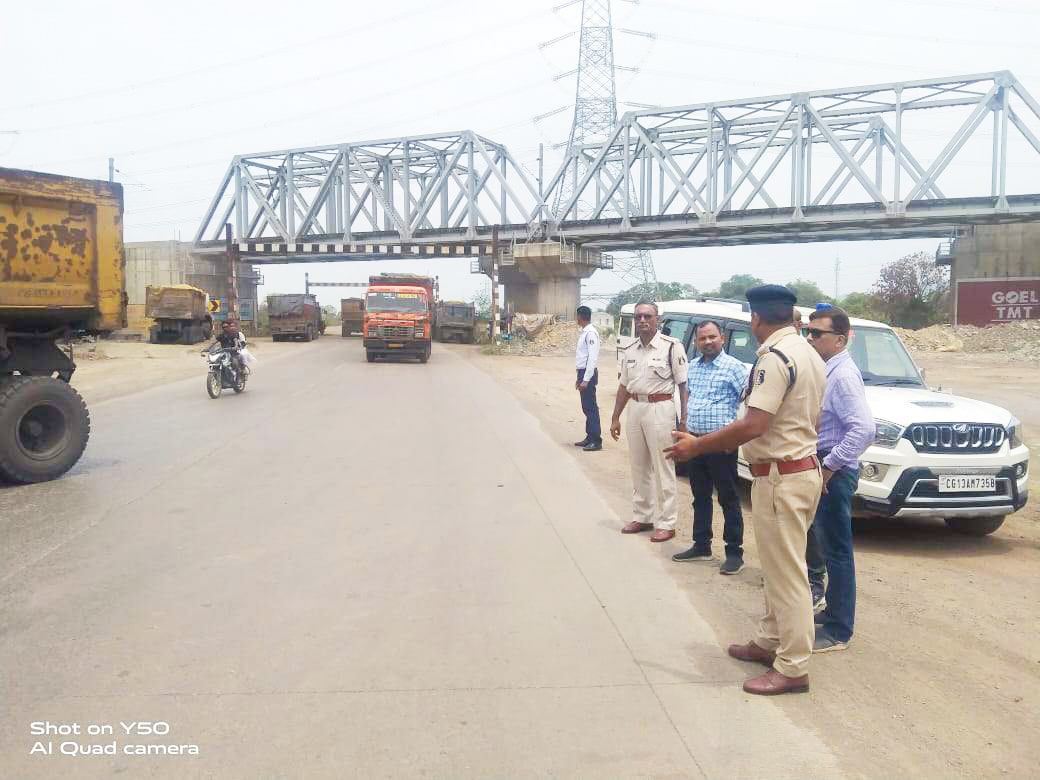 सडक़ सुरक्षा समिति के सदस्यों ने की एनएच-49 व खरसिया-धरमजयगढ़ सडक़ सुरक्षा समिति के सदस्यों ने की एनएच-49 व खरसिया-धरमजयगढ़