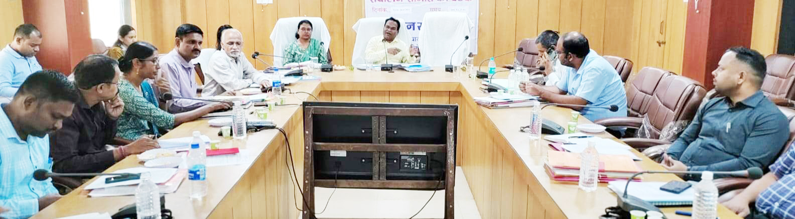 लंबित प्रकरणों का शीघ्र निराकरण करने के आदेश 