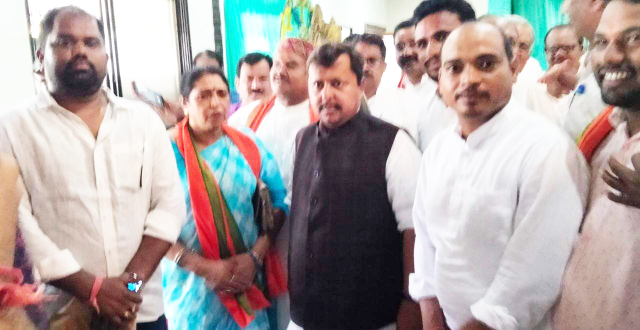 मोदी की विशाल जन सभा कल, भाजपा सह प्रभारी नितिन नबीन से शरद पारकर ने की मुलाकात