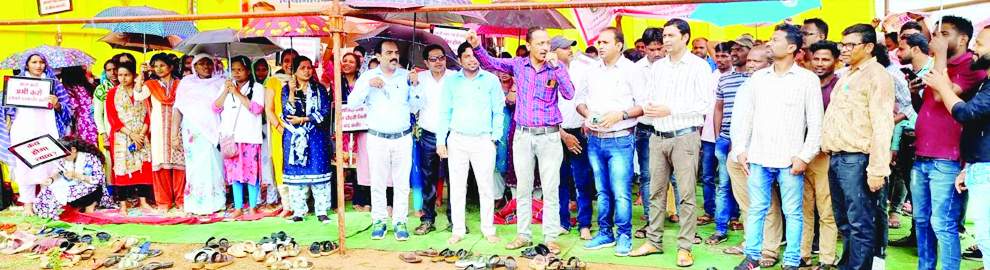 कैबिनेट की बैठक में कोई फैसला नहीं कैबिनेट की बैठक में कोई फैसला नहीं