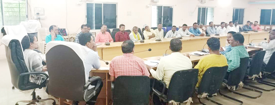 अभ्यारण्य क्षेत्र के ग्रामवासियों की कई मांग पूरी होने की पहल पर अनिश्चितकालीन हड़ताल की स्थगित