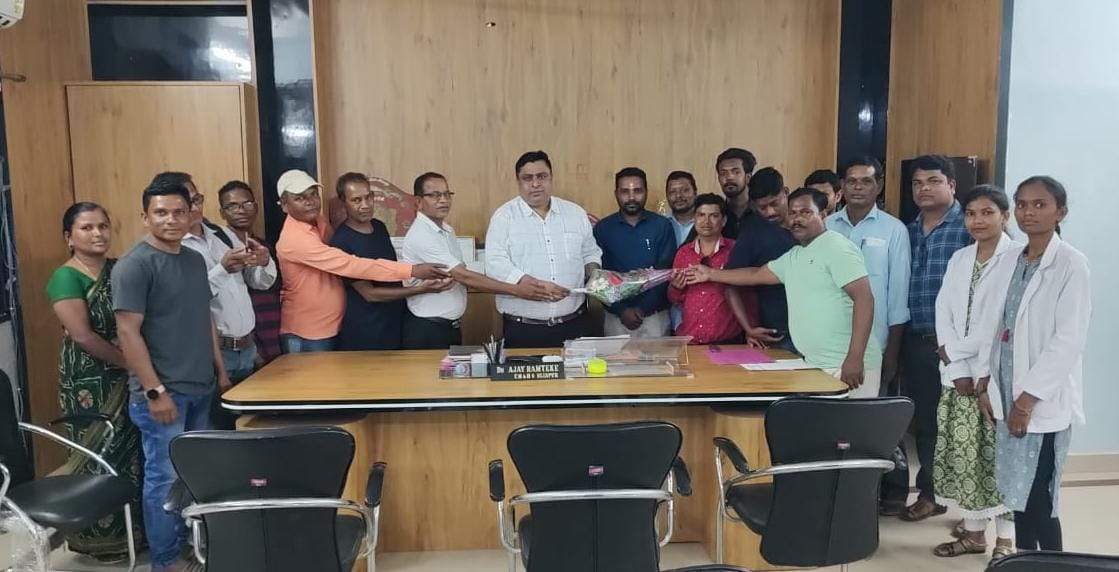 स्वास्थ्य कर्मचारी संघ ने की नव पदस्थ सीएमएचओ से सौजन्य मुलाकात स्वास्थ्य कर्मचारी संघ ने की नव पदस्थ सीएमएचओ से सौजन्य मुलाकात