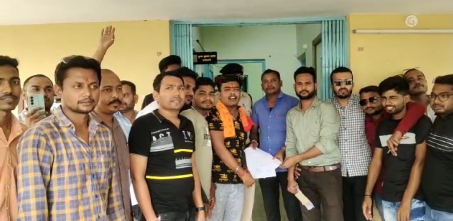 अवैध नशे पर रोक नहीं लगी तो फूंकेंगे अफसरों का पुतला