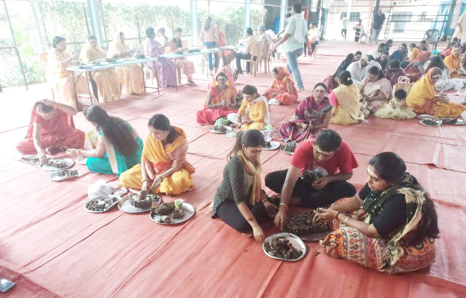 राधाकृष्ण मंदिर में 27 हजार पार्थिव शिवलिंग का निर्माण राधाकृष्ण मंदिर में 27 हजार पार्थिव शिवलिंग का निर्माण