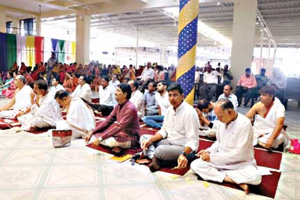 मैचिंग पेंट-शर्ट का नहीं, पिता का पुत्र, सास का बहू से मैचिंग हो-साध्वी