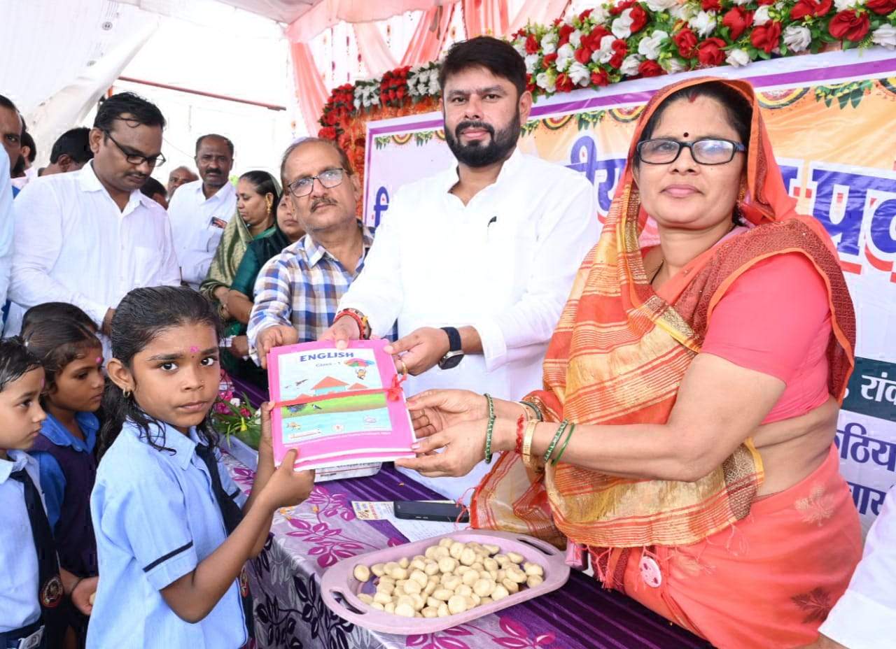 सीएम के नेतृत्व में छत्तीसगढ़ में शिक्षा की बह रही गंगा- छाबड़ा