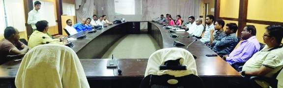 कारोबारियों ने ग्रामीण औद्योगिक पार्क में आजीविका गतिविधियों में मदद के लिए दिखाया उत्साह कारोबारियों ने ग्रामीण औद्योगिक पार्क में आजीविका गतिविधियों में मदद के लिए दिखाया उत्साह