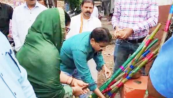 कांगे्रस कार्यालय में  धूमधाम से मनी हरेली 