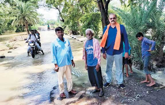 गुंडरदेही विधायक की घोषणा के साढ़े चार साल बाद भी नहीं बना मार्री बंगला का पुल-अभिषेक