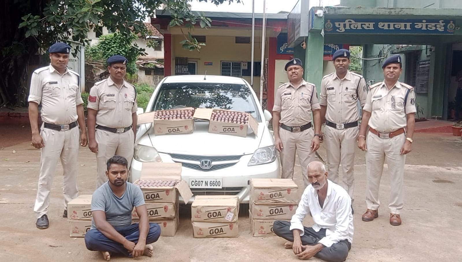 अंतरराज्यीय शराब तस्कर गिरफ्तार