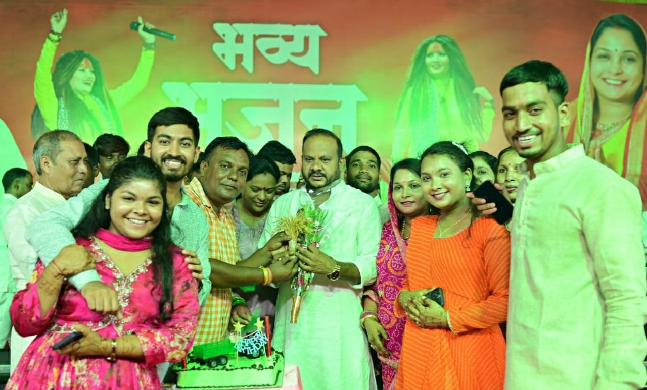 मंडी अध्यक्ष चन्द्राकर को जन्मदिन की बधाई देने तांता