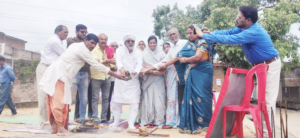 पूर्व विधायक गुरूमुख सिंह होरा ने किया रंगमंच निर्माण कार्य का भूमिपूजन