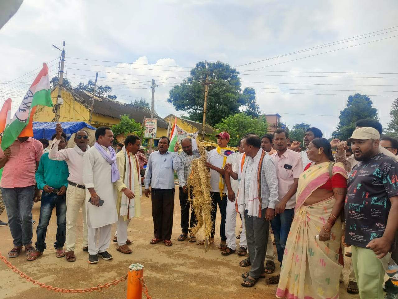 पीएम-गृहमंत्री का पुतला दहन 