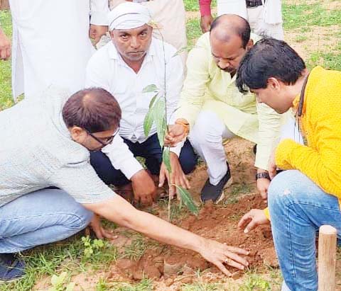 एक पौधा श्री राम के नाम कार्यक्रम का शुभारंभ