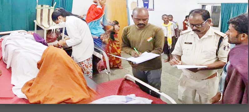 गाज से एक युवक की मौत, 18 झुलसे