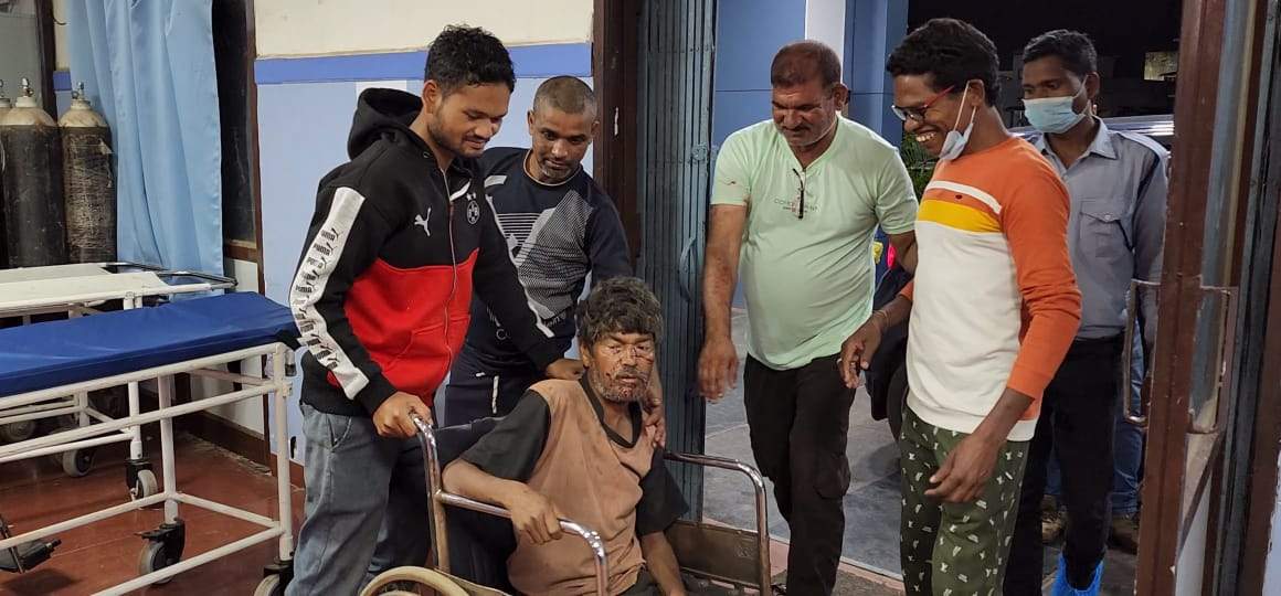 कार ने पैदल जा रहे युवक को मारी टक्कर, मौत कार ने पैदल जा रहे युवक को मारी टक्कर, मौत