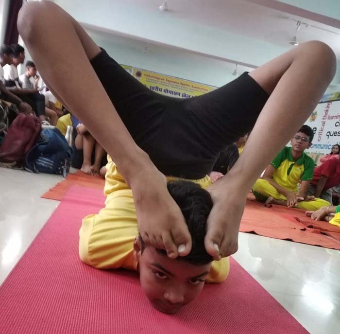 योगासन स्पोर्ट्स स्पर्धा में डीएवी स्कूल चैम्पियन
