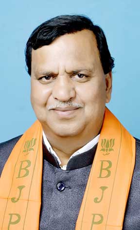 सामुदायिक भवन के बाउंड्रीवाल के लिए भूमिपूजन